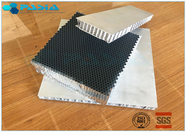 China Luft-flüssiger Löcher gelochter Metallwabenkern-Dekorations-Platten-Gebrauch im Freien fournisseur