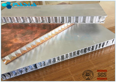 China Materialersparnis-perforierte Aluminiumwabenkern-Wärmedämmungs-Brandverhütung fournisseur