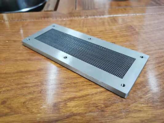 China EMI-Schutz aus Edelstahl Honigtuchventilationsplatten 0,8 mm Diameter fournisseur