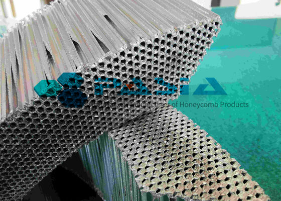 Honeycomb Energy Absorber | Aluminum Honeycomb Core for Impact Protection fournisseur