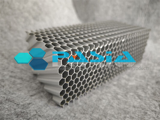 Auxetic Re-entrant Columnar Honeycomb Energy Absorber with Compression Torsion Coupling Mode and 3.2 Times SEA Increase under High Speed Impact fournisseur