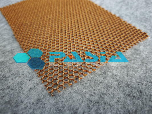 High Stiffness Lightweight Aramid Honeycomb for Helicopter Rotor Blades fournisseur