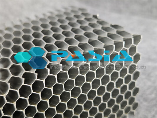 Vorhersagbar Konstante Kraftleistung Aluminium-Honeycomb-Energieabsorber fournisseur